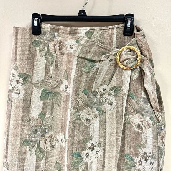 Vintage express linen floral print wrap skirt. Size 13/14 - Picture 2 of 8